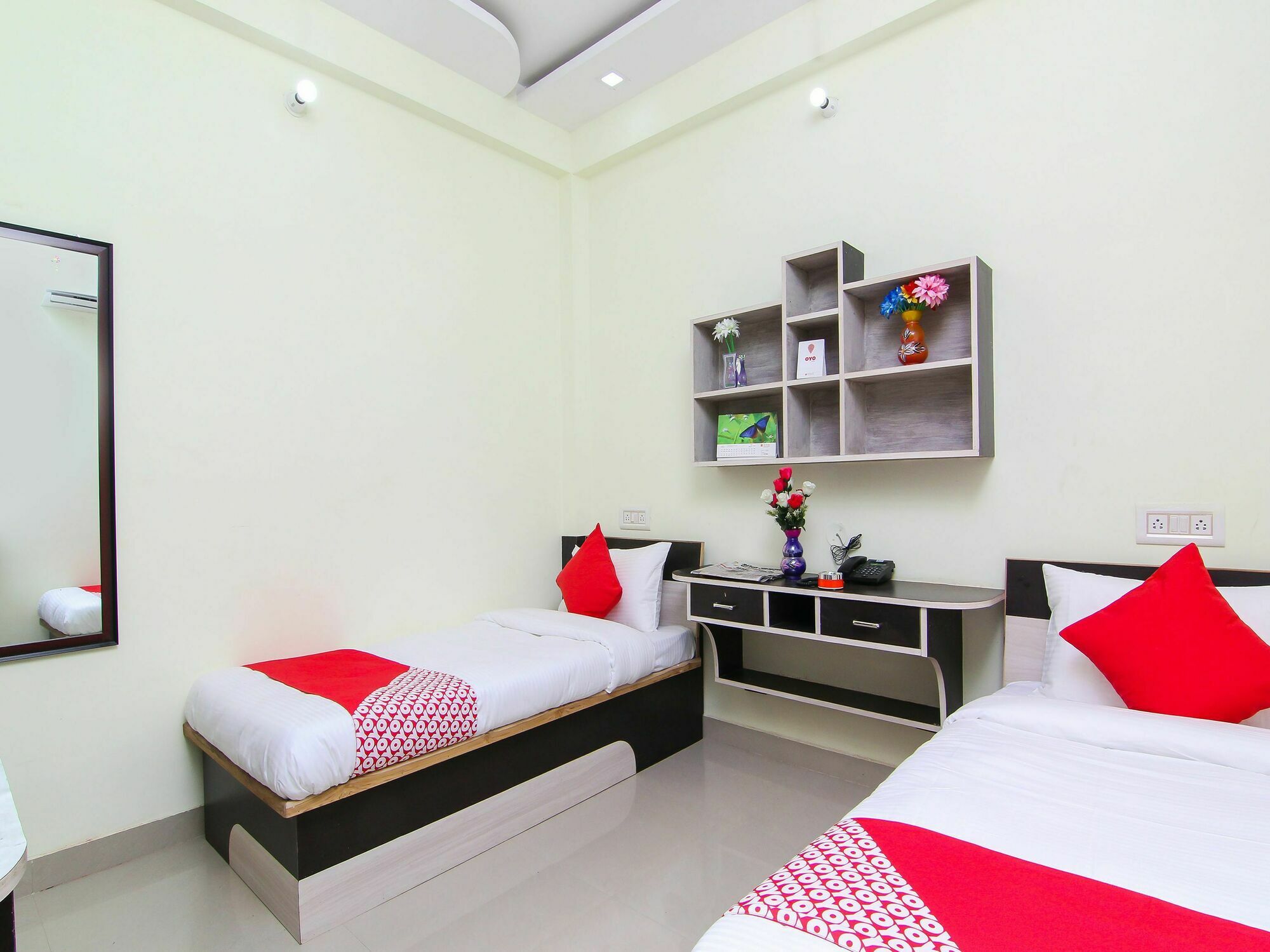 Oyo 12446 Shree Sai Guest House Allāhābād Junction Eksteriør billede
